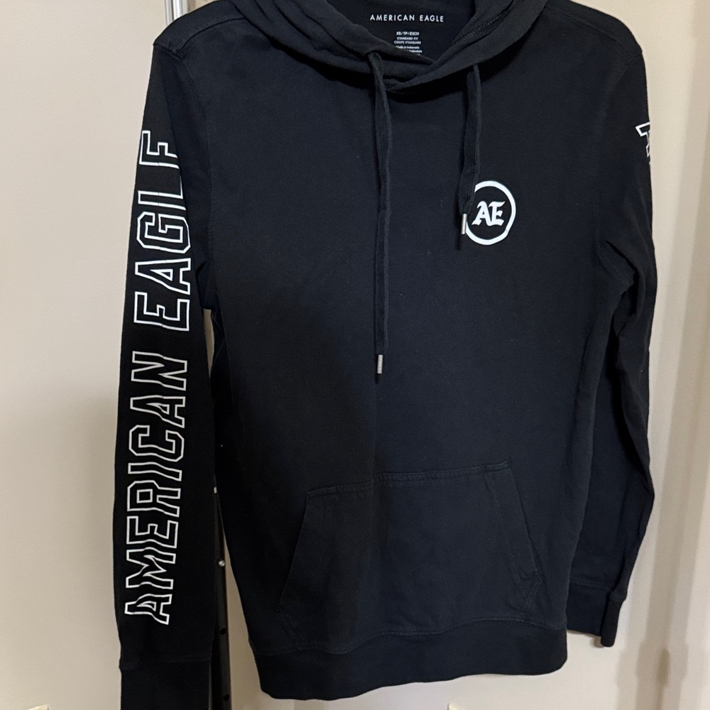 Mens limited edition American Eagle hooded reflective thick shirt.